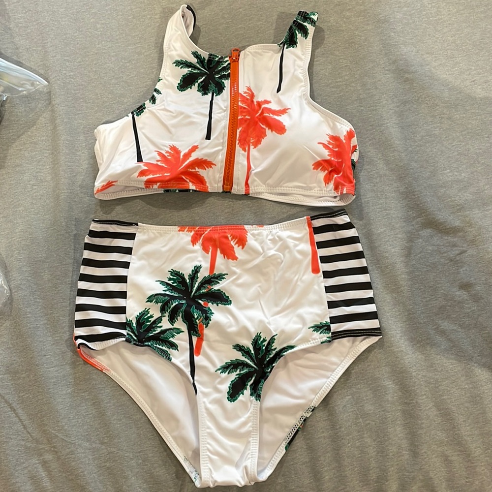 Brand New! High waisted sport bikini.  Palm tree pattern. Size M